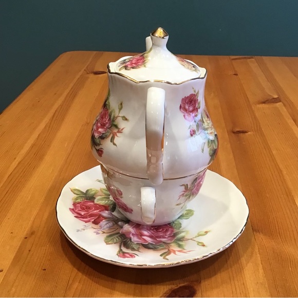 GRACE’S TEAWARE TEA FOR ONE ENGLISH ROSE GARDEN TEAPOT CUP SAUCER - Picture 3 of 10